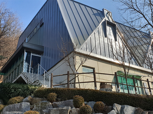 백련실내배드민턴장 전경